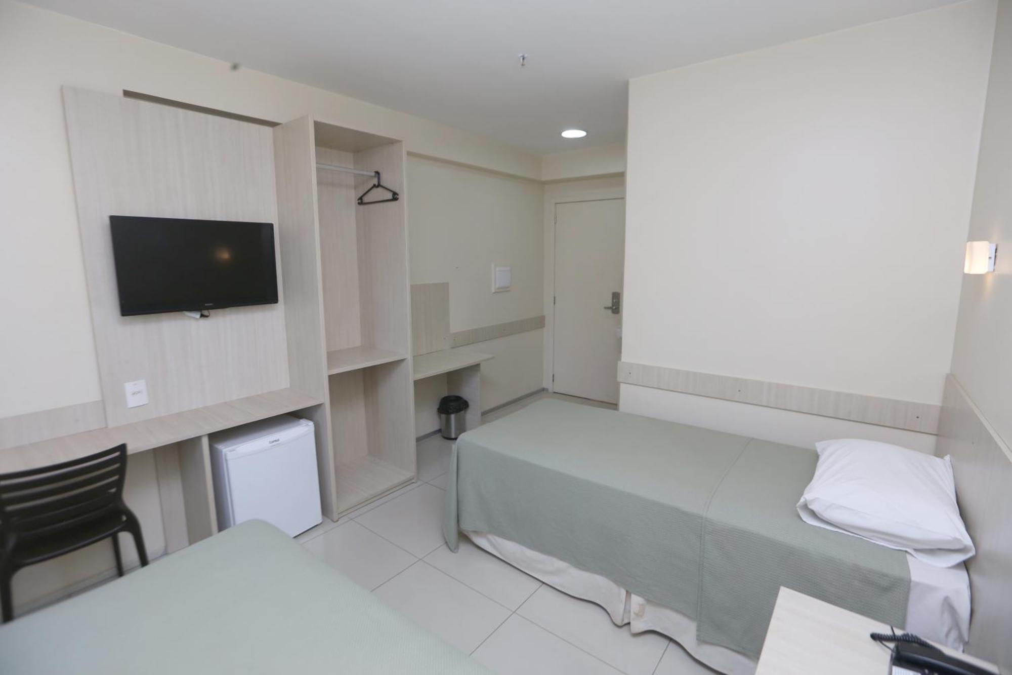Stay Inn Hotel インペラトリズ エクステリア 写真